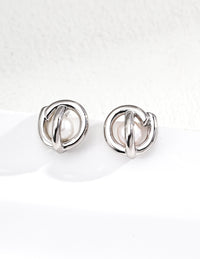 ต่างหูไข่มุกธรรมชาติเรียบง่าย