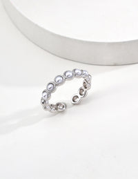 Simple imitation pearl ring