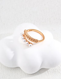 Design inspired pearl ring