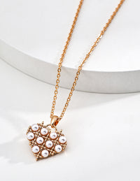 Retro design inspired pearl heart-shaped necklace